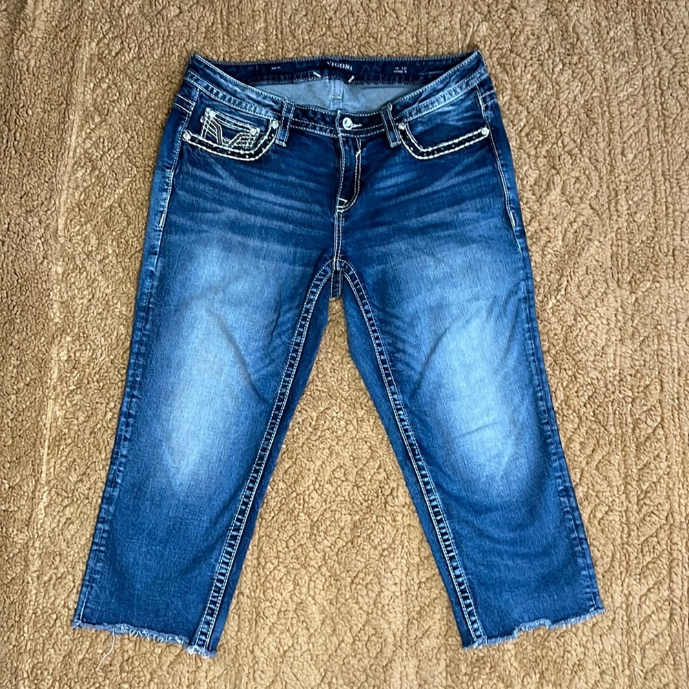 Vigoss denim capri’s Women’s 16